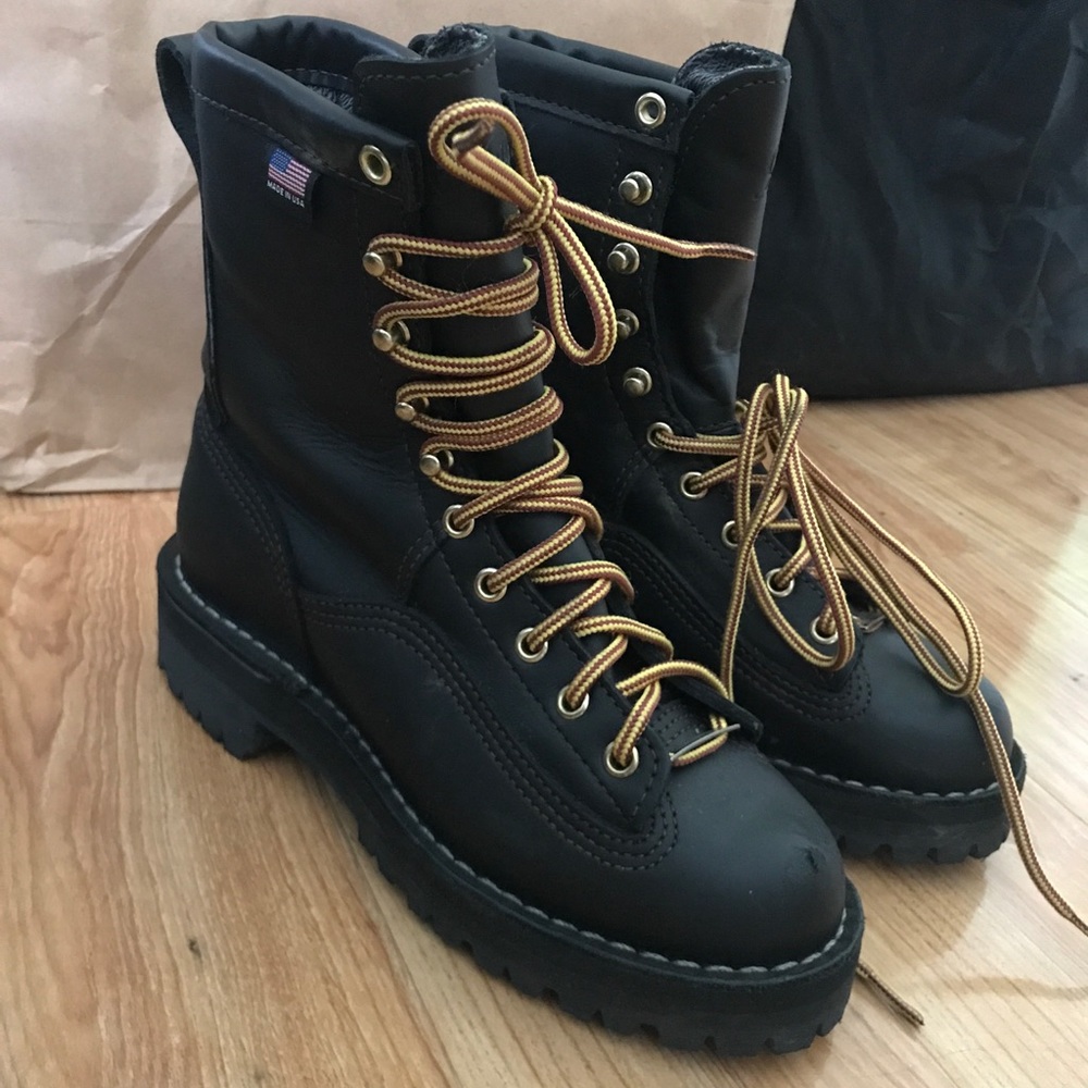 Sz 6.5 Danner Rainforest Boots